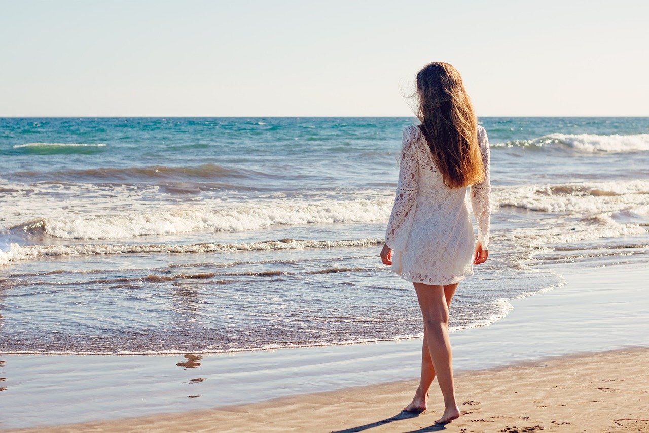 Penser à prendre de l’air au bord de la mer pour votre bien être moral. 